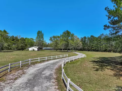 Exterior - 8700 Hwy 97 A, Mcdavid, FL 32568 photo 1 of 9
