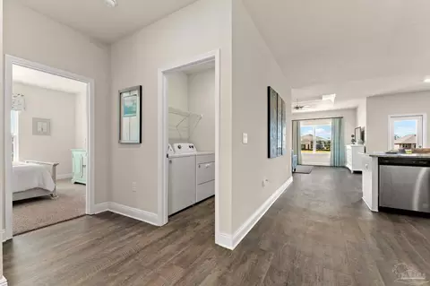 Entry Way - 4902 Mallard Ct, Pace, FL 32571 photo 3 of 4