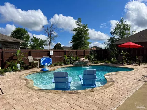 1700 Kahuna Way, Cantonment, FL 32533