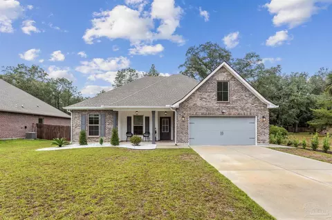 6102 Cherokee Rd, Milton, FL 32570