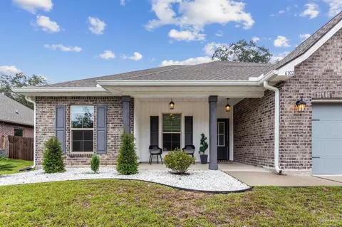 6102 Cherokee Rd, Milton, FL 32570 photo 4
