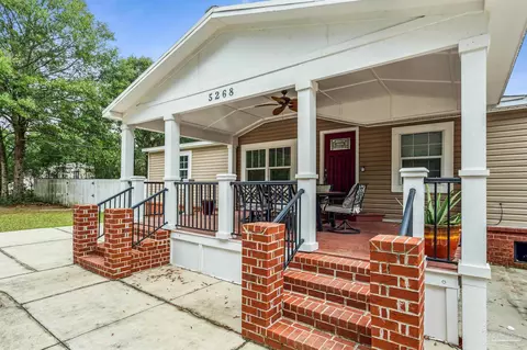 5268 Old Oak Rd, Milton, FL 32583