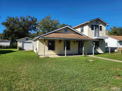 5 Bertram St, Pensacola, FL 32506