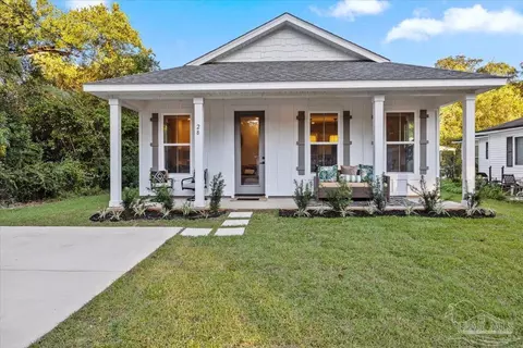28 Brigadier St, Pensacola, FL 32507