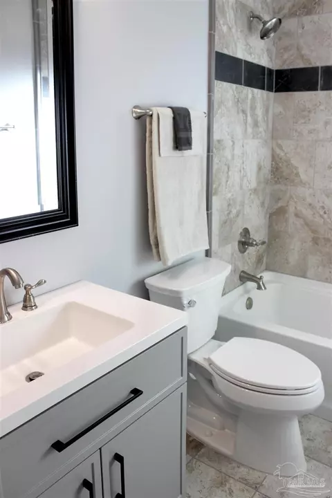 Bath - 4448 Pine Villa Cir, Pace, FL 32571 photo 5 of 9