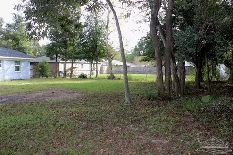 Exterior - 4448 Pine Villa Cir, Pace, FL 32571 photo 10 of 16