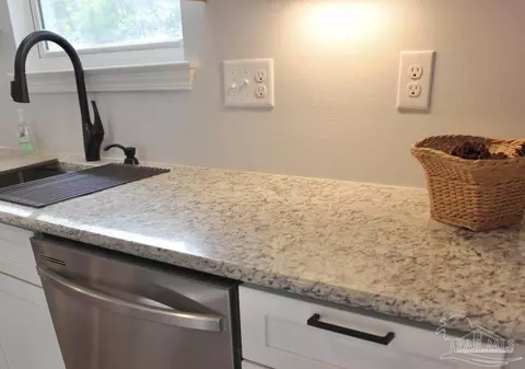 Kitchen - 4448 Pine Villa Cir, Pace, FL 32571 photo 8 of 17