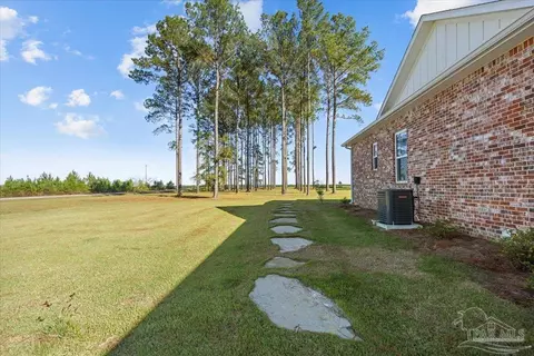 2791 Yorktown Ct, Jay, FL 32565 photo 4