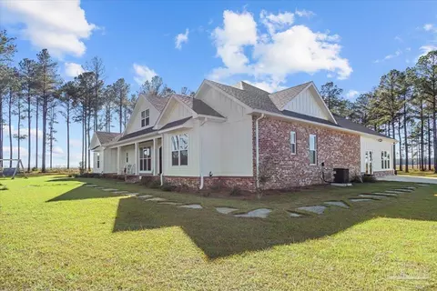 2791 Yorktown Ct, Jay, FL 32565 photo 3