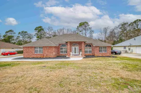 2067 Juno Cir, Pensacola, FL 32526
