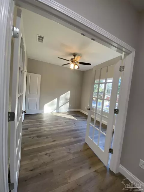 6768 Contentment St, Milton, FL 32583 photo 4