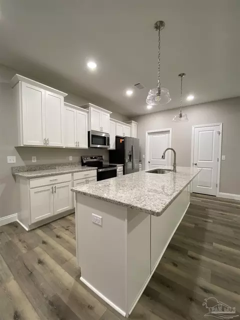 6768 Contentment St, Milton, FL 32583 photo 5