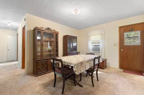 Dining - 1506 Dads Rd, Baker, FL 32531 photo 2 of 2