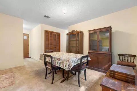 Dining - 1506 Dads Rd, Baker, FL 32531 photo 1 of 2