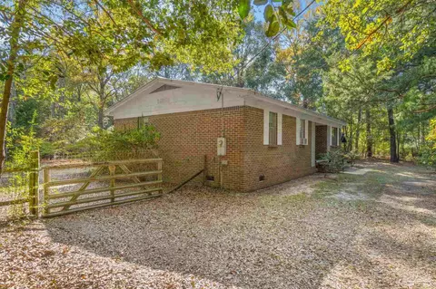 1506 Dads Rd, Baker, FL 32531