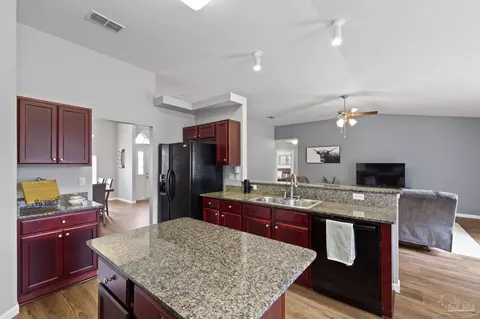 Kitchen - 5432 Turbine Way, Pace, FL 32571 photo 5 of 5