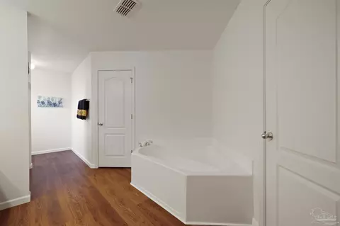 Entry Way - 5432 Turbine Way, Pace, FL 32571 photo 4 of 5