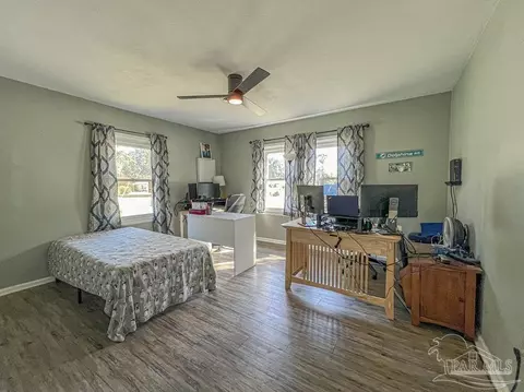 Bedroom - 6668 Maple St, Milton, FL 32570 photo 4 of 4