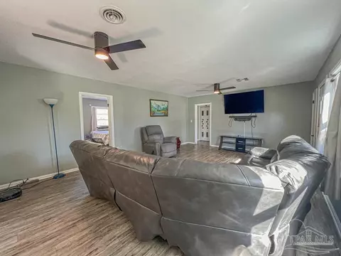 Living - 6668 Maple St, Milton, FL 32570 photo 3 of 3