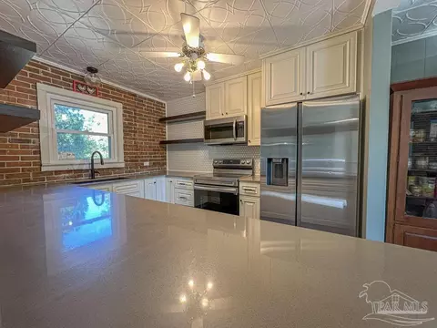 Kitchen - 6668 Maple St, Milton, FL 32570 photo 2 of 4
