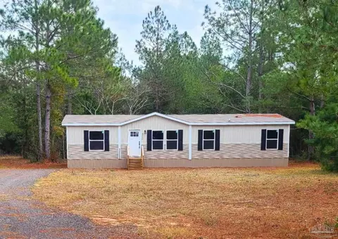 4906 Hirsch St, Milton, FL 32583