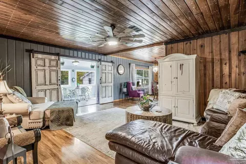 110 Glover Rd, Century, FL 32535 photo 3