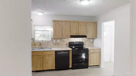 5063 Bodega Dr, Milton, FL 32583 photo 6
