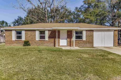5254 Jenny Cir, Pace, FL 32571