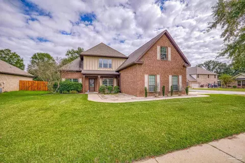 887 Legacy Oaks Dr, Pensacola, FL 32514