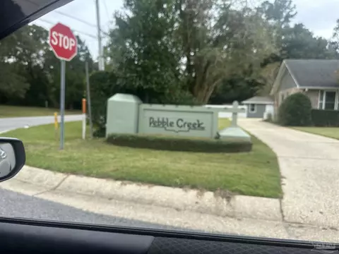 4750 Pebble Creek Dr, Pensacola, FL 32526