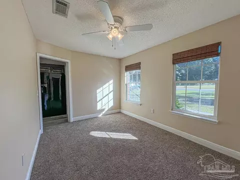 Bedroom - 6263 Anderson Ln, Milton, FL 32570 photo 1 of 6
