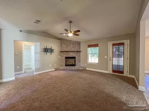 Living - 6263 Anderson Ln, Milton, FL 32570 photo 5 of 5