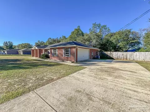 Exterior - 6263 Anderson Ln, Milton, FL 32570 photo 2 of 5