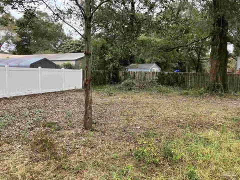 Exterior - 5105 Bradford Dr, Pace, FL 32571 photo 10 of 10