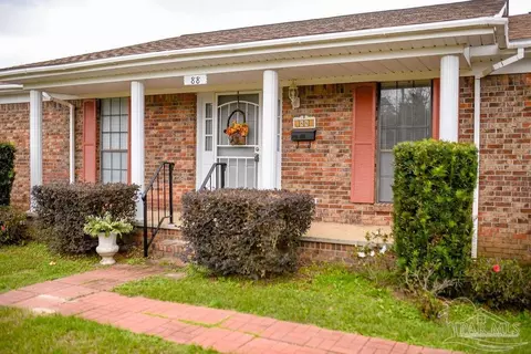 88 Roley Dr, Atmore, AL 36502