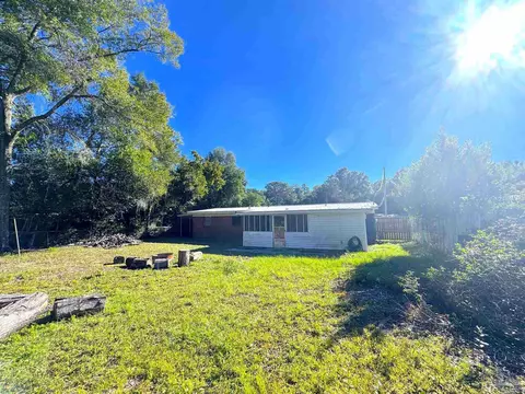 Exterior - 6442 Julia Dr, Milton, FL 32570 photo 7 of 7