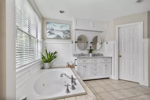 Bath - 6022 Wyndi Way, Pace, FL 32571 photo 3 of 4