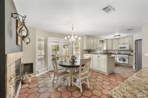 Dining - 6022 Wyndi Way, Pace, FL 32571 photo 3 of 4