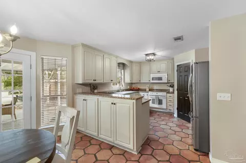 Kitchen - 6022 Wyndi Way, Pace, FL 32571 photo 1 of 6