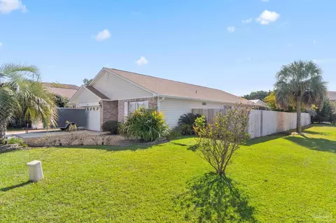 6413 Red Heron Ct, Gulf Breeze, FL 32563