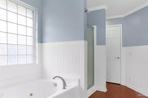 Bath - 5669 Als Way, Milton, FL 32583 photo 1 of 5