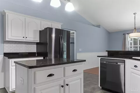 Kitchen - 5669 Als Way, Milton, FL 32583 photo 1 of 4