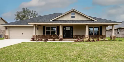 6246 Pineapple Dr, Milton, FL 32570