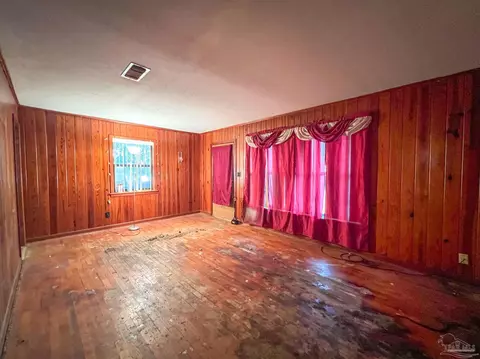 5457 Byrom St, Milton, FL 32570 photo 15