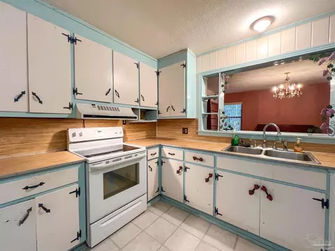 5457 Byrom St, Milton, FL 32570 photo 7