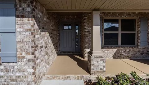 Exterior - 6179 Pineapple Dr, Milton, FL 32570 photo 2 of 3