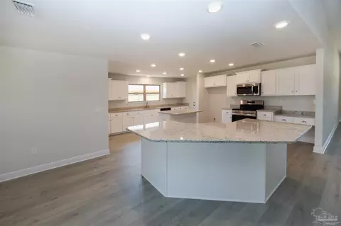 Kitchen - 6179 Pineapple Dr, Milton, FL 32570 photo 1 of 3