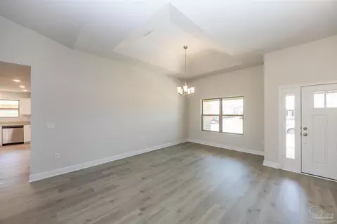 Living - 6179 Pineapple Dr, Milton, FL 32570 photo 2 of 6