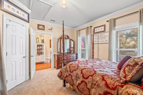 Bedroom - 7691 Petersen Pt Rd, Milton, FL 32583 photo 6 of 9