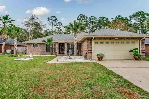 3242 Mcmillan Creek Dr, Milton, FL 32583